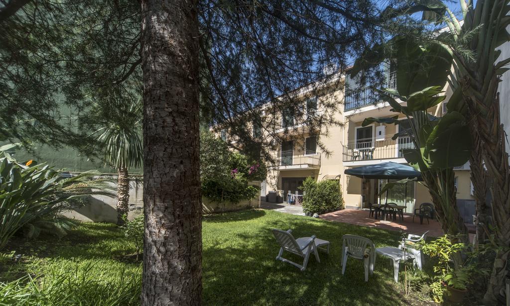 Casa Vacanza Acquamarina Acireale Kültér fotó